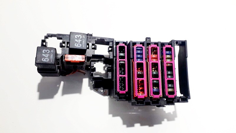 8K0971845A Audi A4 2010 Fuse box