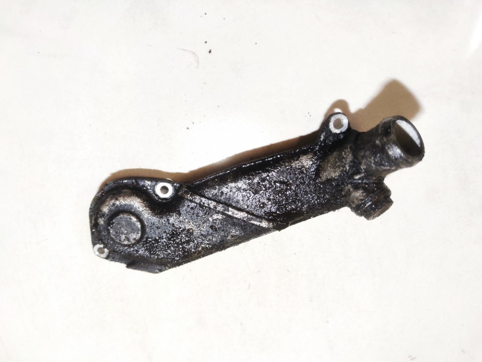 059121121A Audi A4 1998 Water Pipe