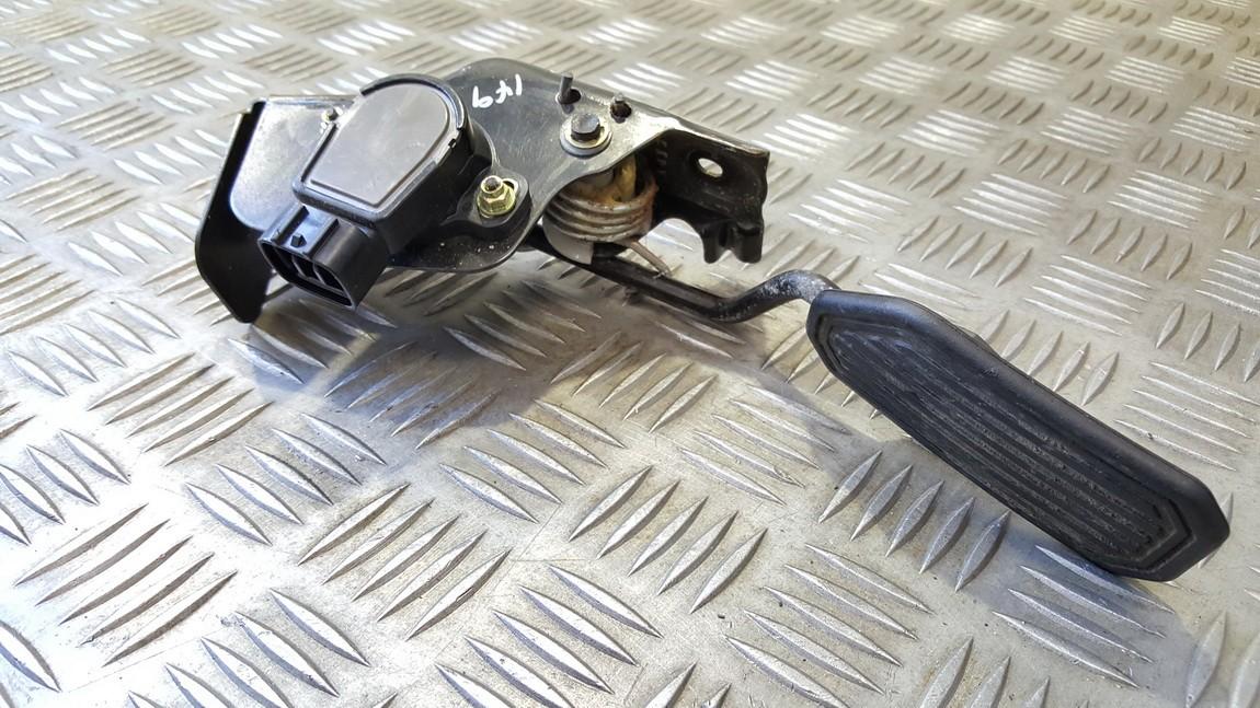 8928152011 Toyota Avensis 2004 Elektroniczny pedał przyspieszenia