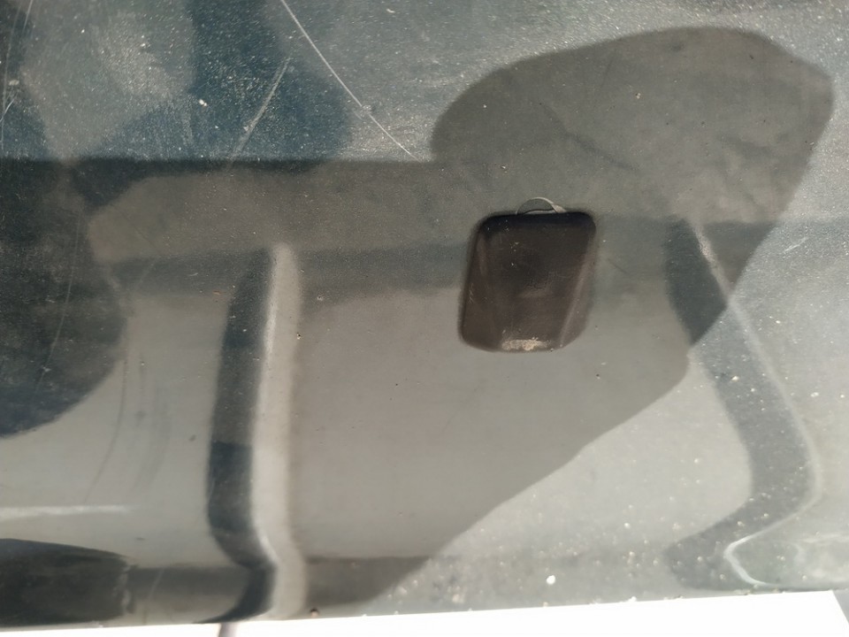 Audi A4 1996 Priekinio stiklo apiplovimo purkstukas - Thumbnail 3