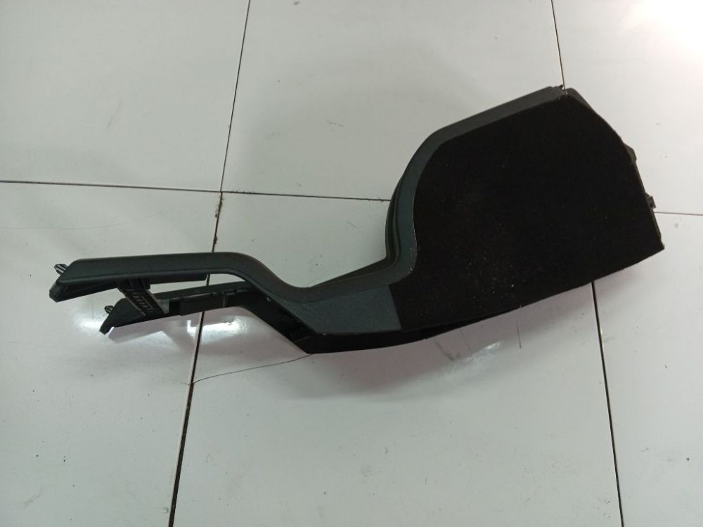 320010111363501 Skoda Octavia 2009 Center console - Thumbnail 2