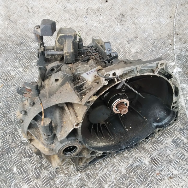 XS4R7F096CA Ford Focus 2000 Gearbox - Thumbnail 2
