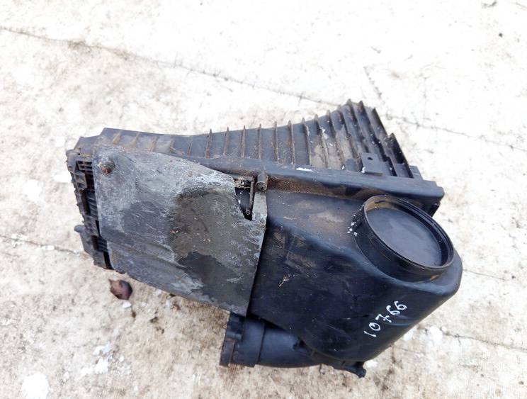 7L0128607 Volkswagen Touareg 2003 Ilmansuodattimen kotelo