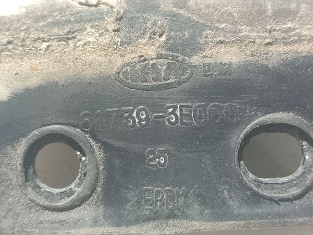 817393E000 Kia Sorento 2004 Citi turētāji - Thumbnail 4