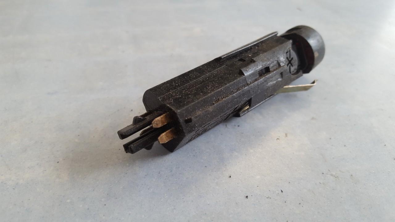 4109526 USED Hazard switch SAAB 93 2000 EIS00628253 Used Auto