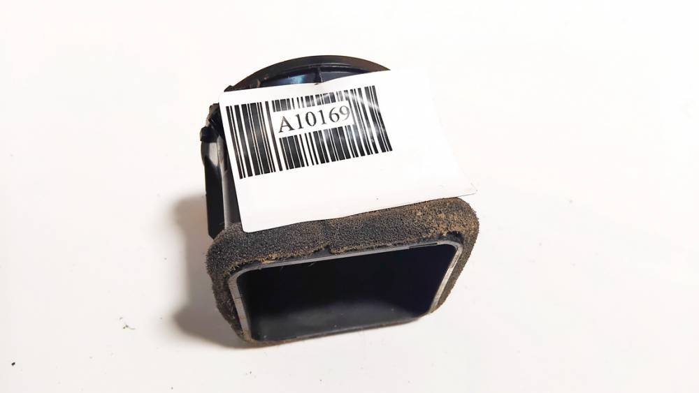 Opel Corsa 2007 Rejilla Aireadora - 
Moldura protectora de la rejilla de ventilación lateral del panel - Thumbnail 2