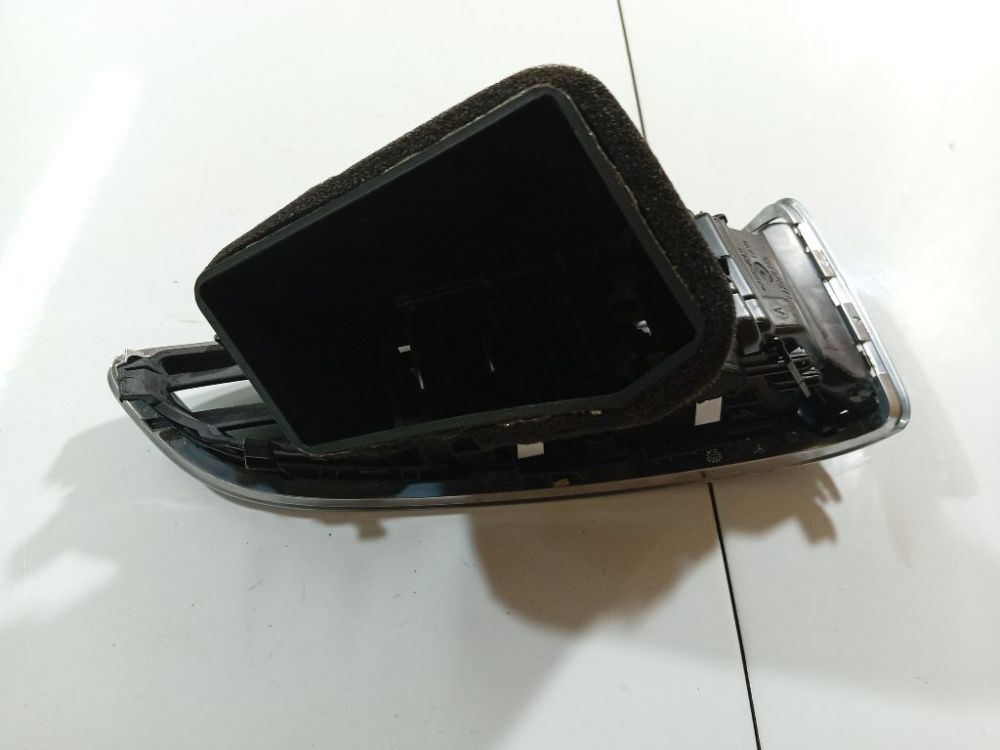 BM51018B09 Ford Focus 2014 Dash Vent (Air Vent Grille) - Thumbnail 2