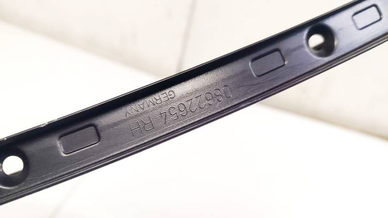08622654RH Volvo V50 2006 Glass Trim Molding-weatherstripping - REAR RIGHT - Thumbnail 3