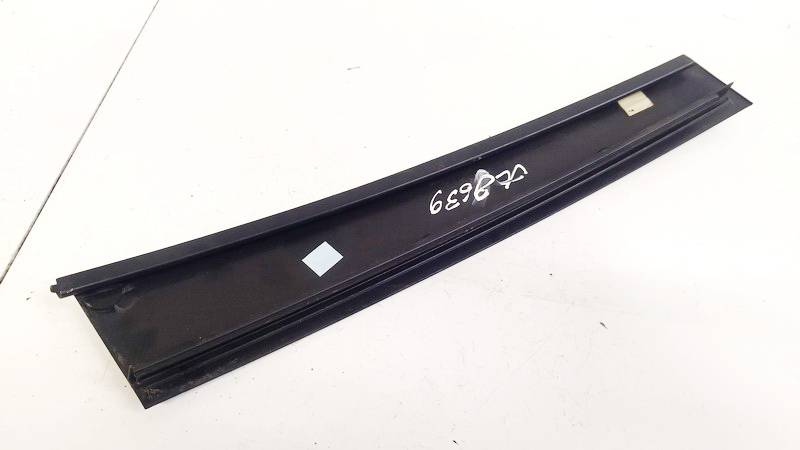 08622654RH Volvo V50 2006 Glass Trim Molding-weatherstripping - REAR RIGHT - Thumbnail 2
