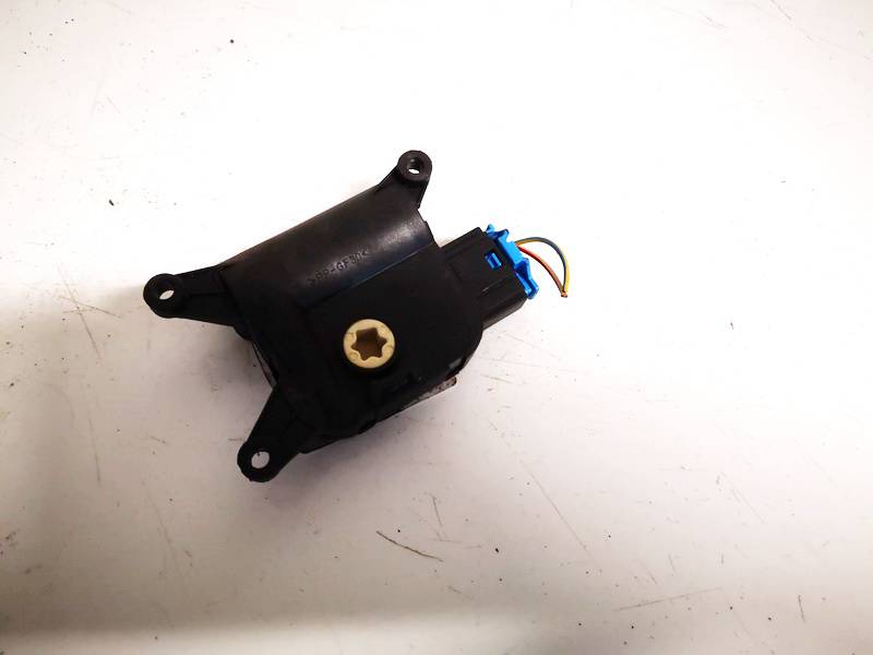 0132801356 Opel Meriva 2004 Sildītāja vārsta motoriņš - Thumbnail 2