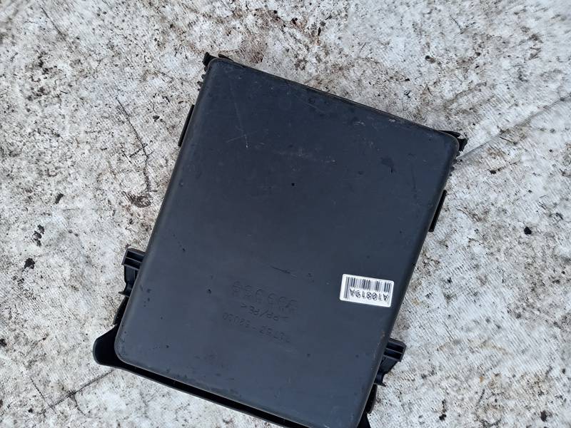 7175352010 Toyota Yaris 1999 Salono apdaila (plastmases) - Thumbnail 2