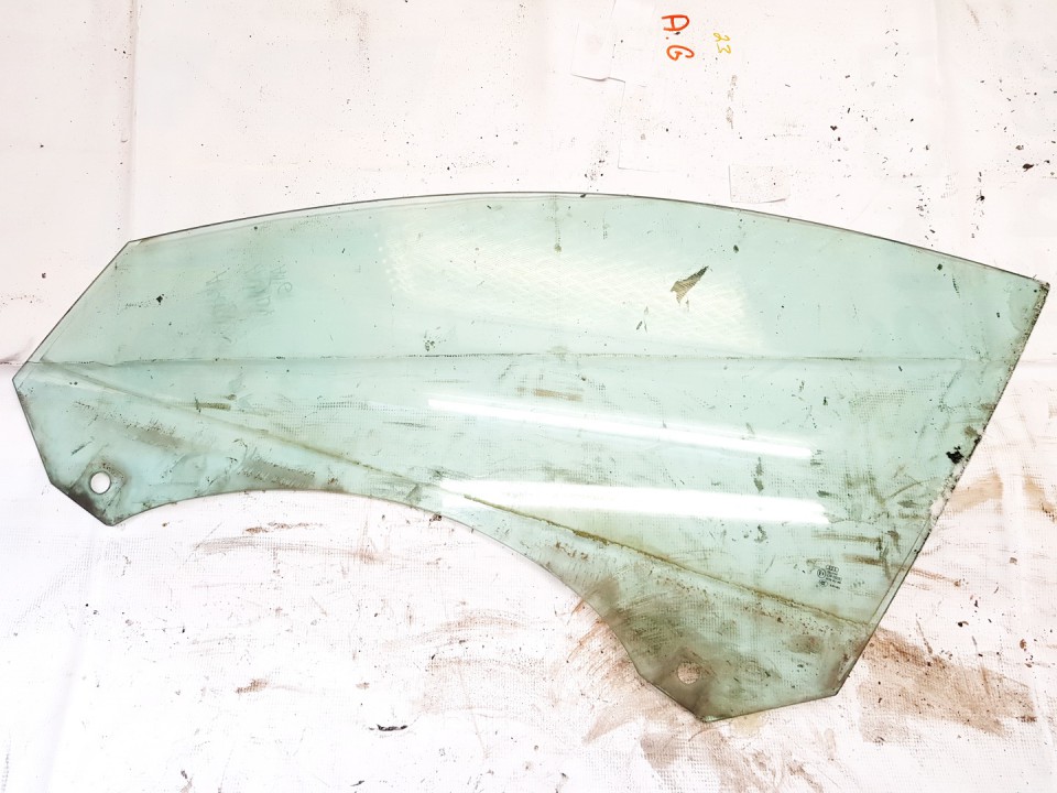 43R00083 Audi A6 2007 Durvju stikls - PRIEKŠA PA KREISI