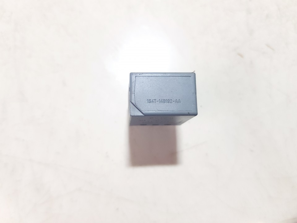 1S4T14B192AA Ford Focus 2003 Блок электронный