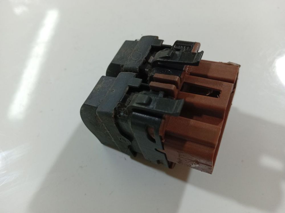 Renault Scenic 2005 Przycisk sterowania szybą (przyciski podnoszenia szyby) - Thumbnail 2