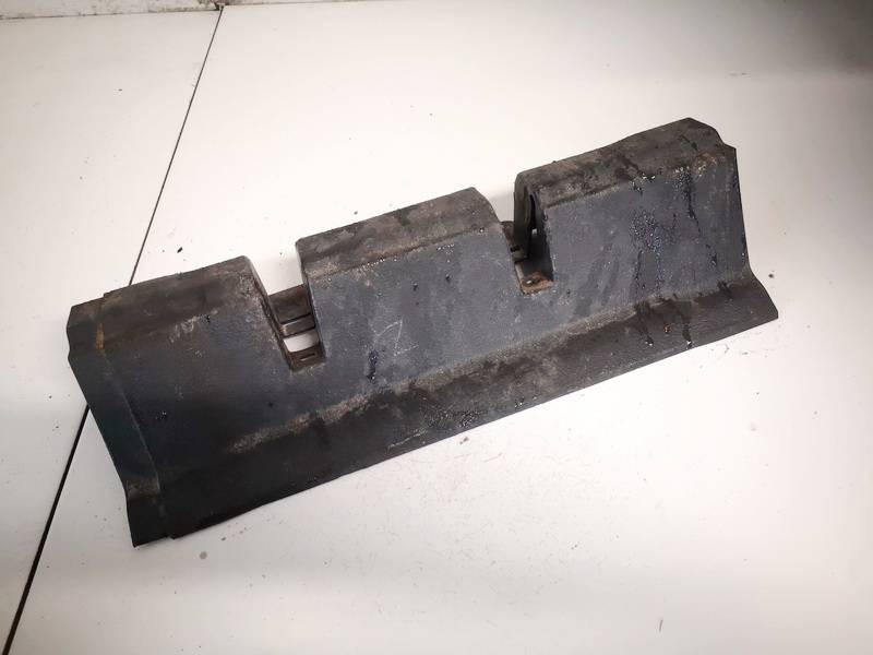 1T0857186B Volkswagen Touran 2004 Salono apdaila (plastmases)