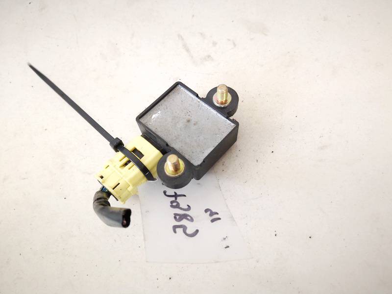 8986002020 Toyota Corolla 2003 Srs Airbag crash sensor - Thumbnail 3