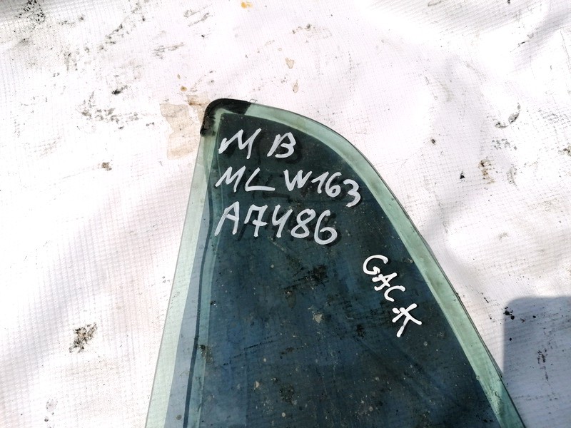 Mercedes-Benz ML-CLASS 2000 Quarter glass - REAR LEFT - Thumbnail 2