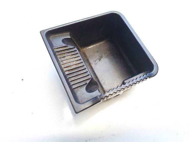 1J0857311A Volkswagen Golf 2000 Center Console Ashtray (Ash Tray)