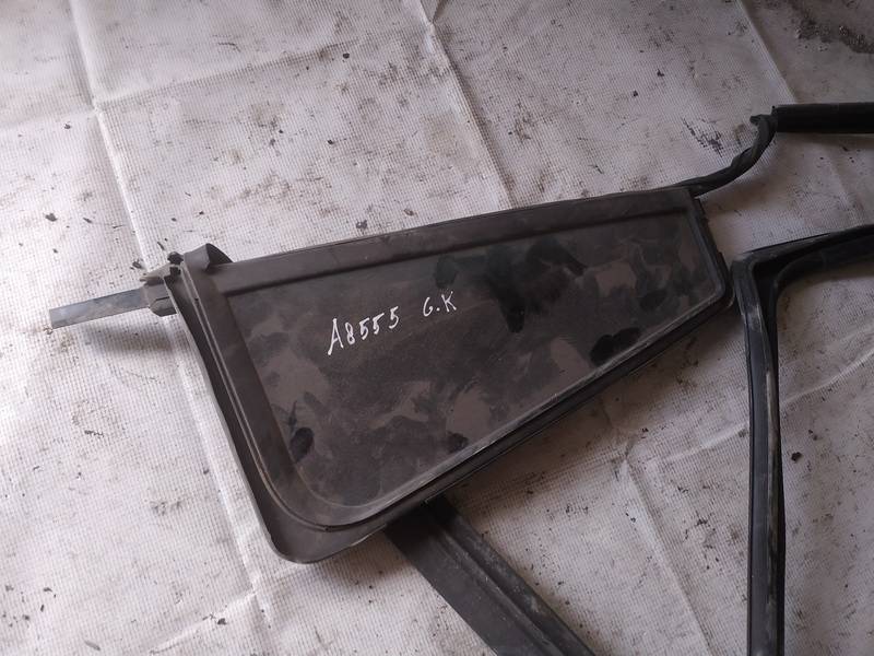 Skoda Octavia 2005 Quarter glass - REAR LEFT