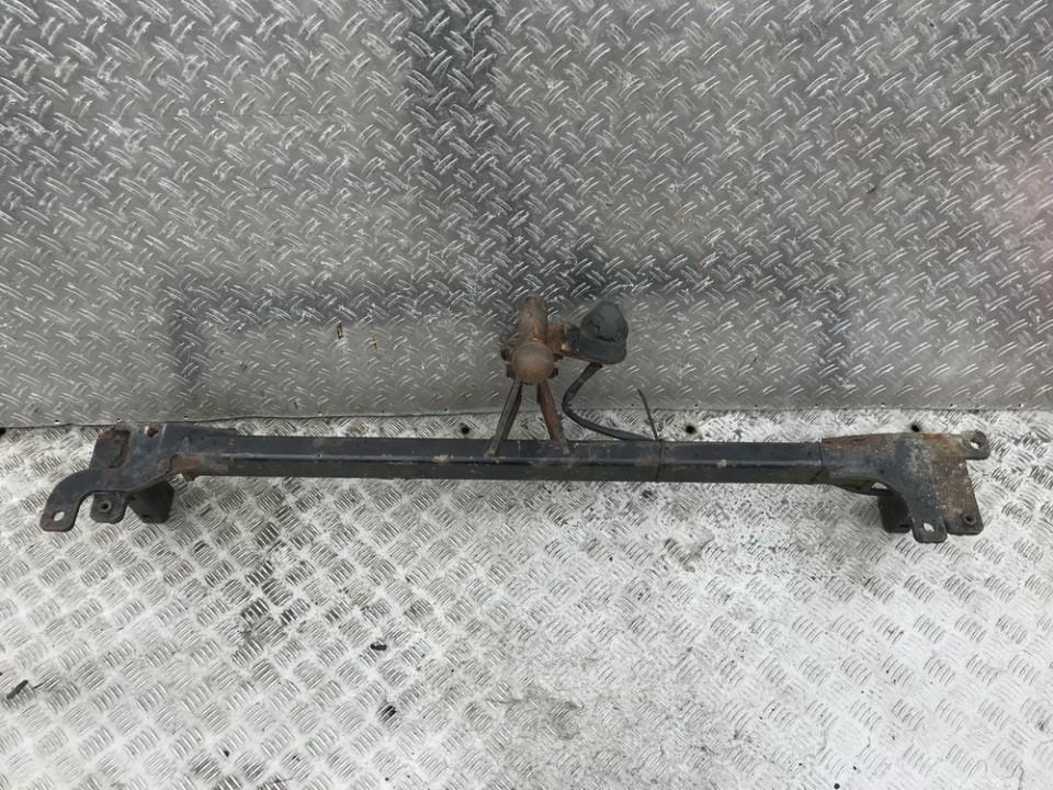 Other Other 2005 Tow bars