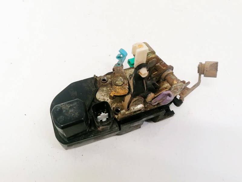 Chrysler Voyager 2002 Door Lock Mechanism - FRONT LEFT