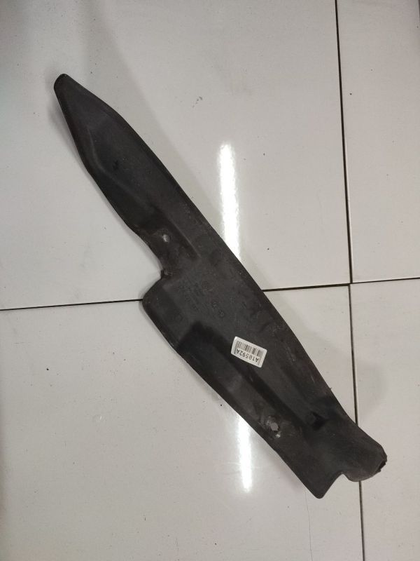 170821112 Skoda Octavia 2009 Wykończenie wnętrza (plastikowe elementy)