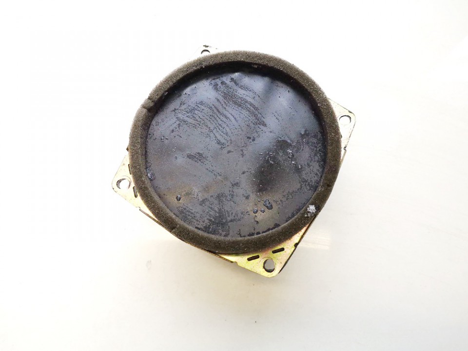 MR172418 Mitsubishi Galant 1997 Altavoz del panel