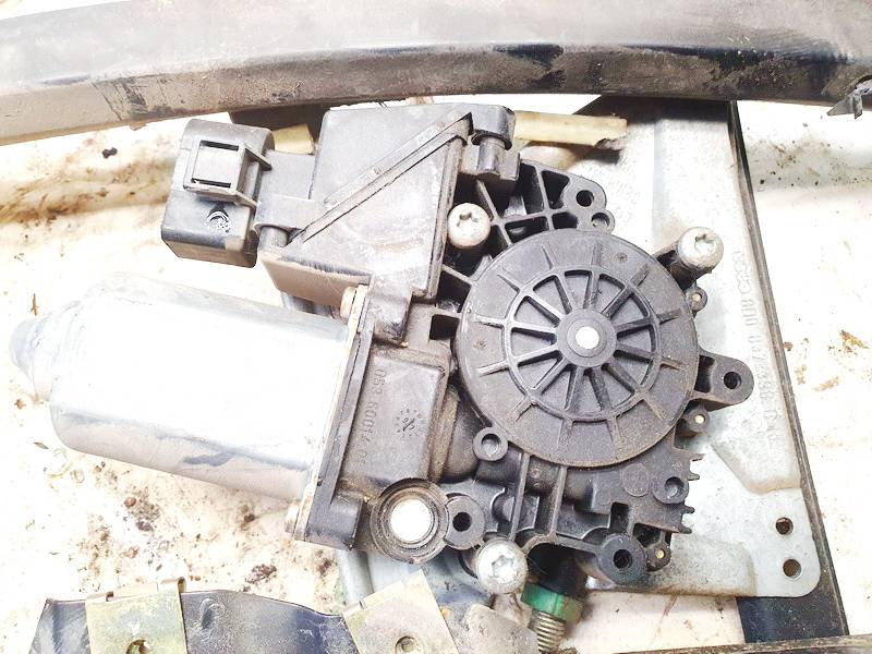114184101 Audi A4 1997 Моторчик стеклоподъемника - передний правый