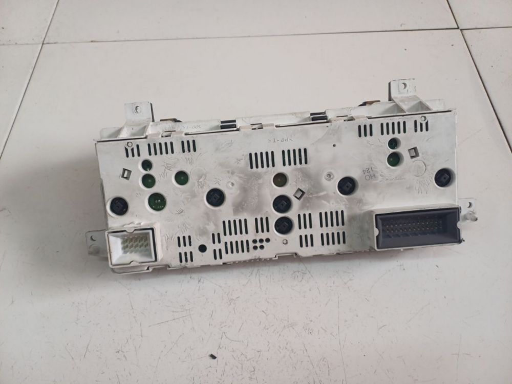 Chrysler PT Cruiser 2002 Tacho Tachometer Kombiinstrument - Thumbnail 2