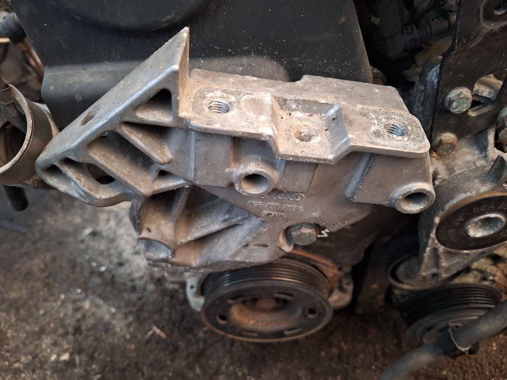 06F199207F Volkswagen Touran 2004 Engine Mount Bracket and Gearbox Mount Bracket - Thumbnail 2