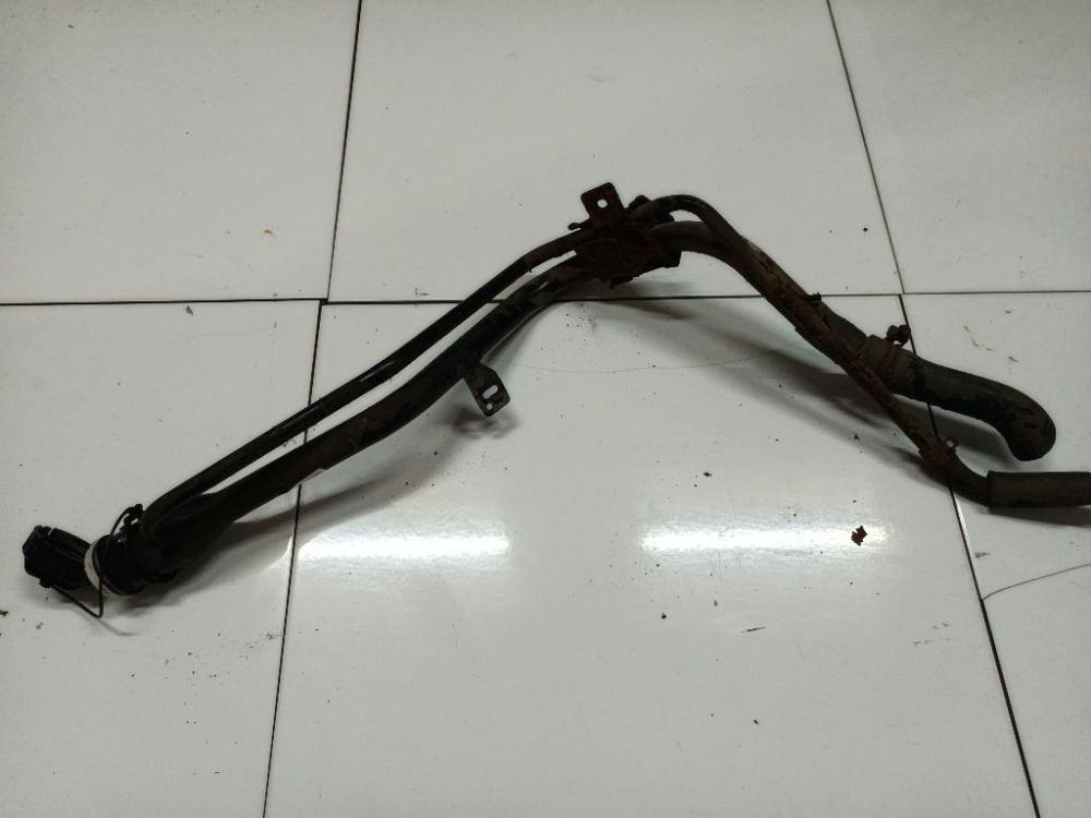 Mazda 3 2008 Króciec wlewu paliwa - Thumbnail 5