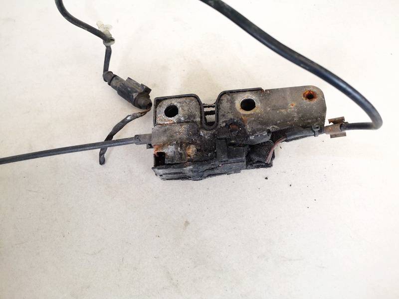 Volkswagen Passat 2006 Motorhaubenschloß Haubenschloss Schloss