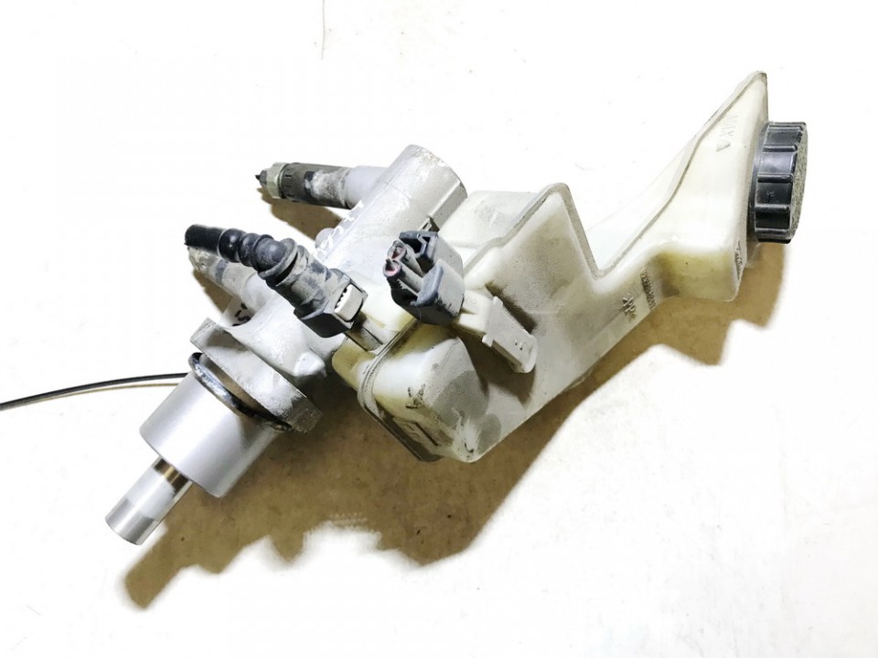 used used Brake Master Cylinder Mazda 3 2006 2.0L EIS00988299 Used