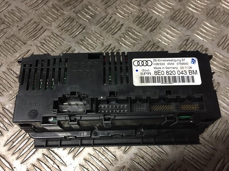 8E0820043BM Audi A4 2006 Panel sterowania klimatyzacją (przełączniki ogrzewania) - Thumbnail 2