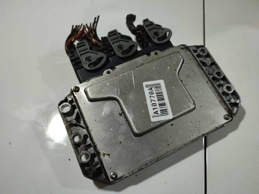 8200321263 Renault Scenic 2005 CALCULATEUR MOTEUR