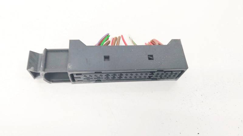 15340503 Porsche Cayenne 2006 Liitin