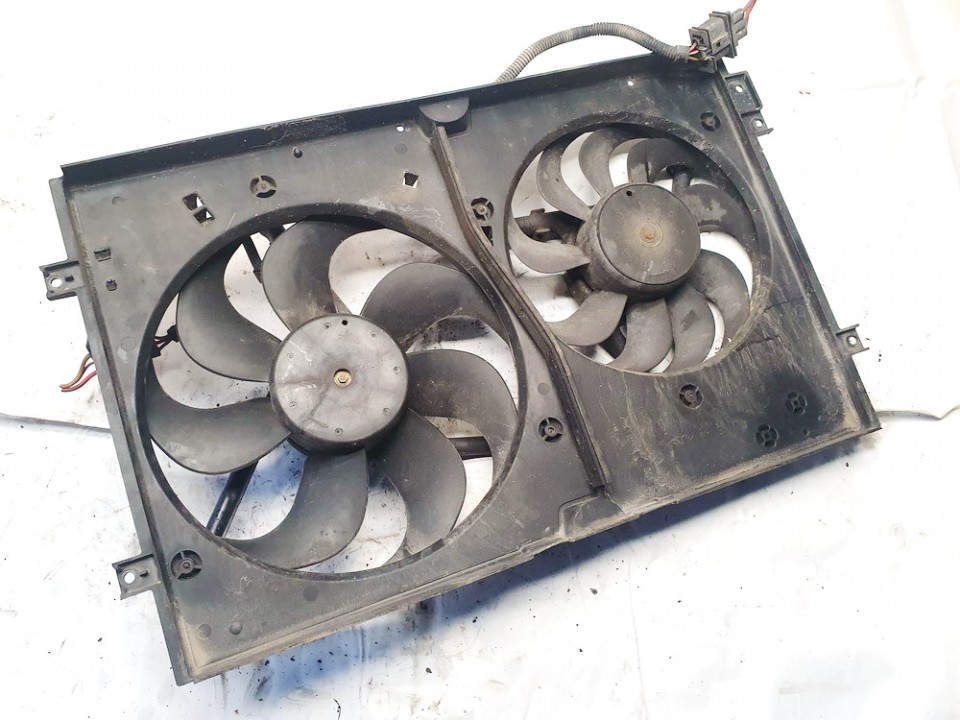 1J0121207M Volkswagen Golf 1999 Diffuser, Radiator Fan