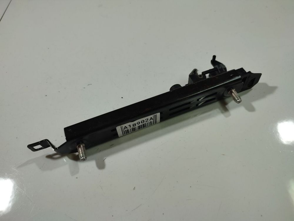 2020496 Opel Meriva 2006 Регулировочная планка ремня безопасности - передний левый