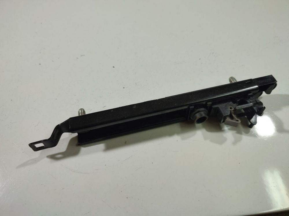 2020496 Opel Meriva 2006 Riel de ajuste del cinturón de seguridad - DELANTERO DERECHO - Thumbnail 3