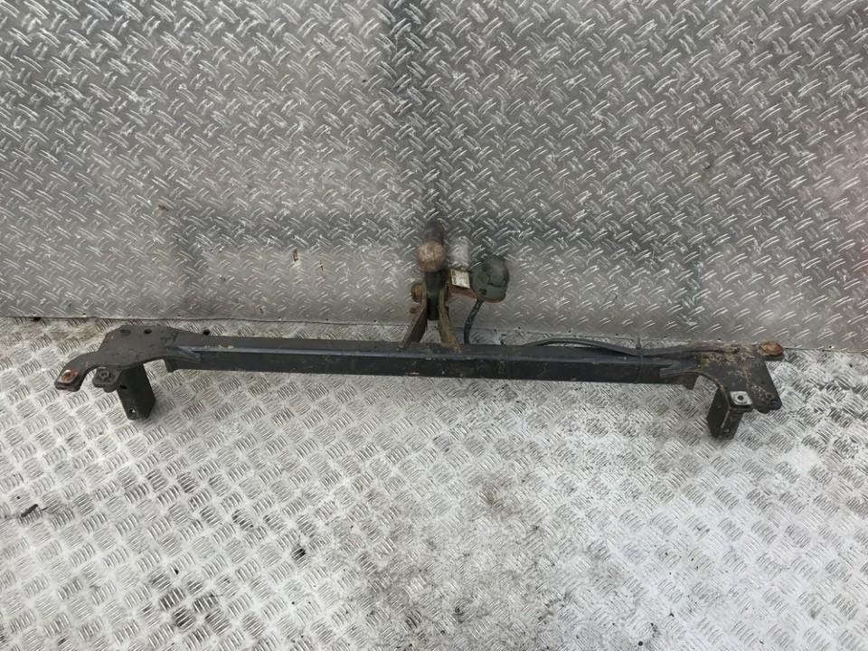 002469 Other Other 2005 Tow bars