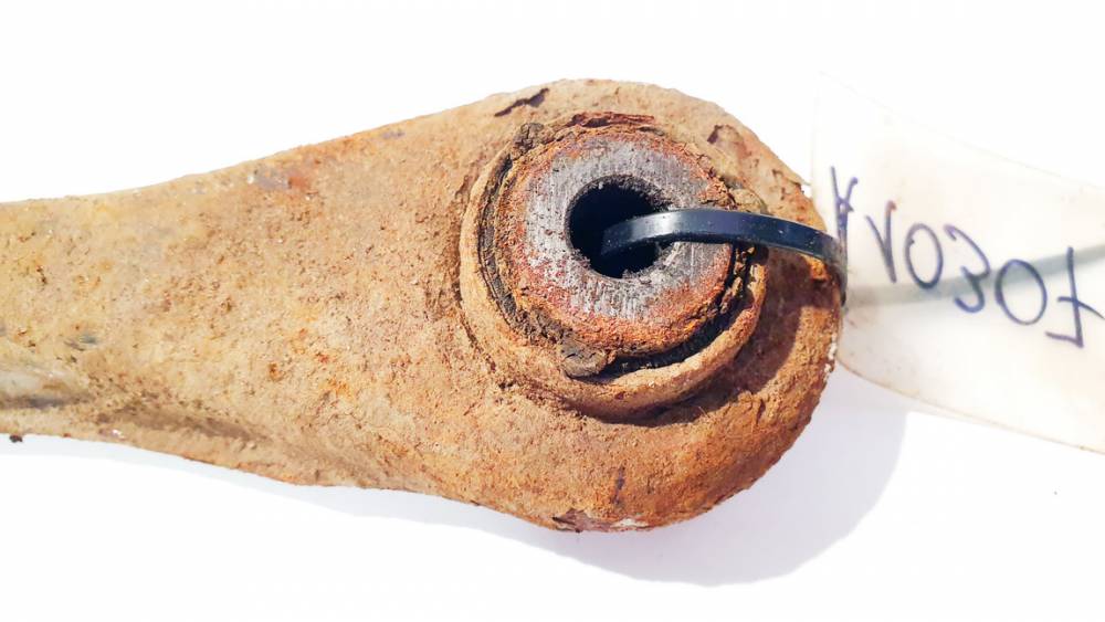 Ford Mondeo 2002 Taka-ylätukivarren haarukkavipu - TAKANA OIKEALLA - Thumbnail 3