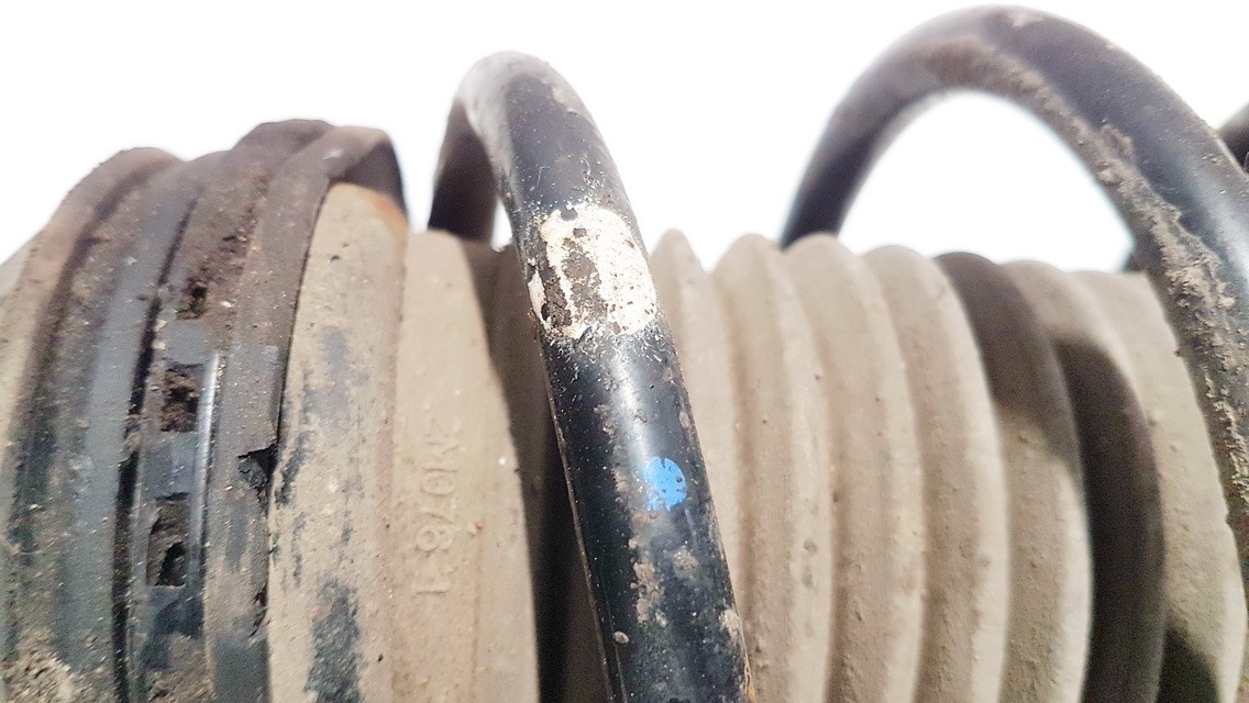 Opel Corsa 2007 Etuinen iskunvaimentimen jousi - Thumbnail 3