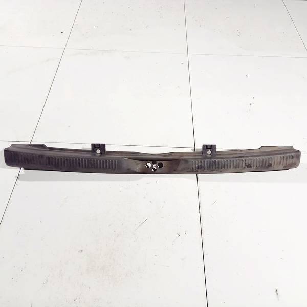 MR262060 Toyota Avensis 2008 Interior trim