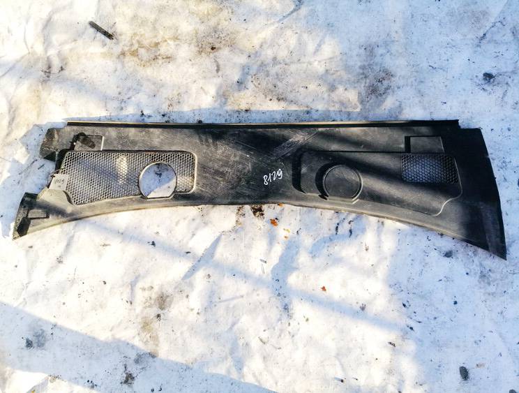 Audi A6 2005 Wiper Muolding - FRONT