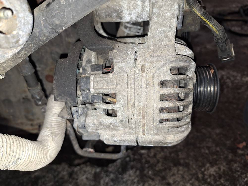 0124225004 Opel Astra 1998 Ģenerators