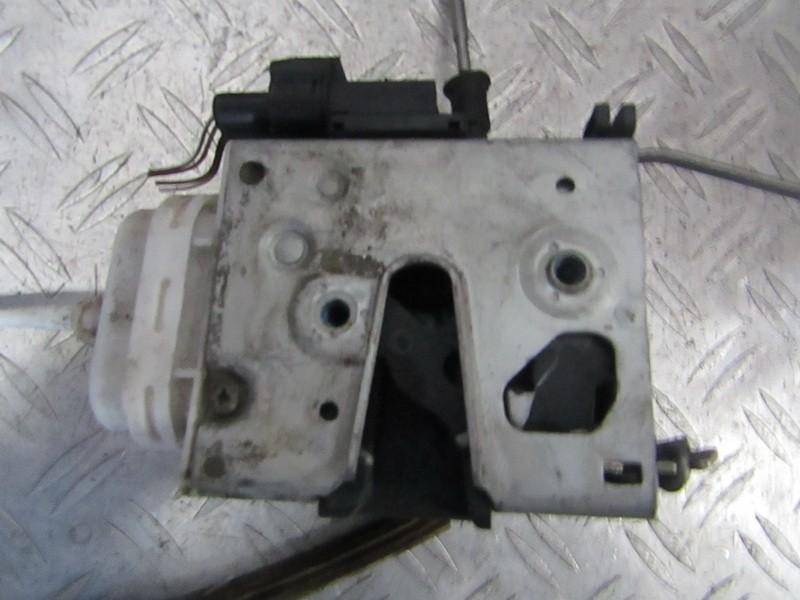 8D1837016E Audi A4 1996 Door Lock Mechanism - FRONT RIGHT