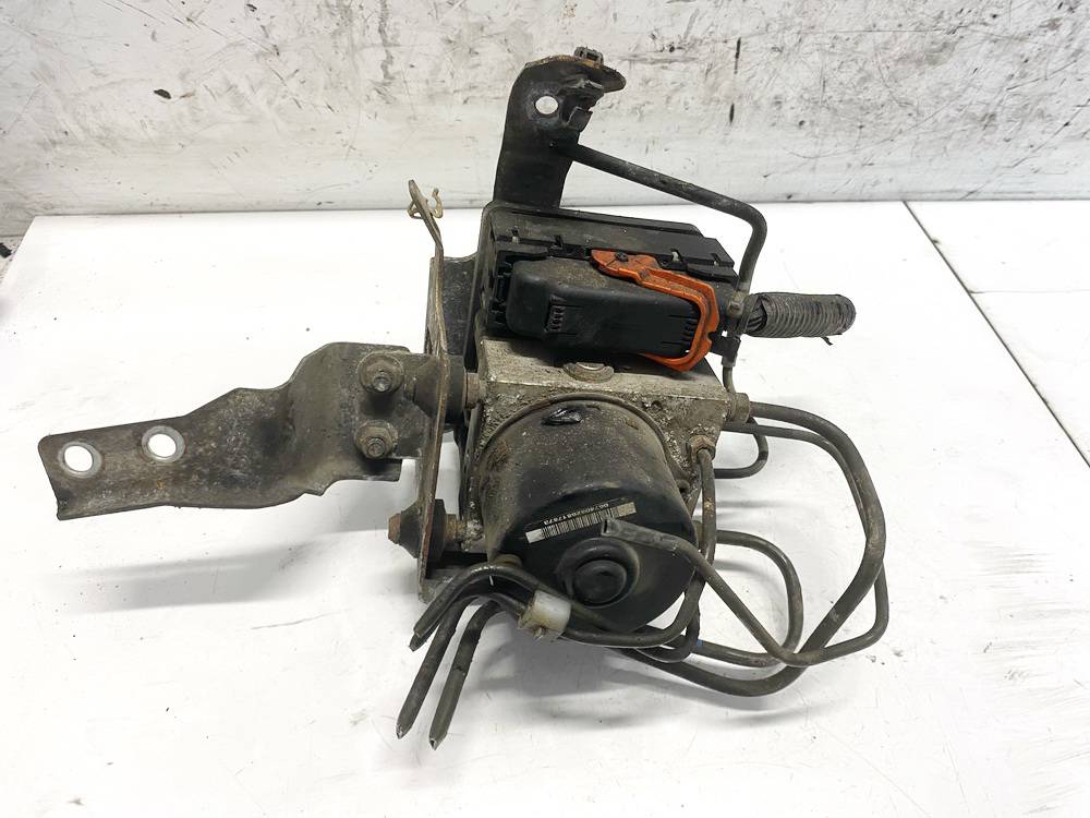 06210951003 Mitsubishi Outlander 2007 ABS yksikkö