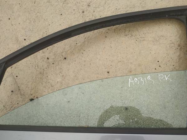 AS2 Volkswagen Touran 2004 Oven lasi - EDESSÄ VASEMMALLA