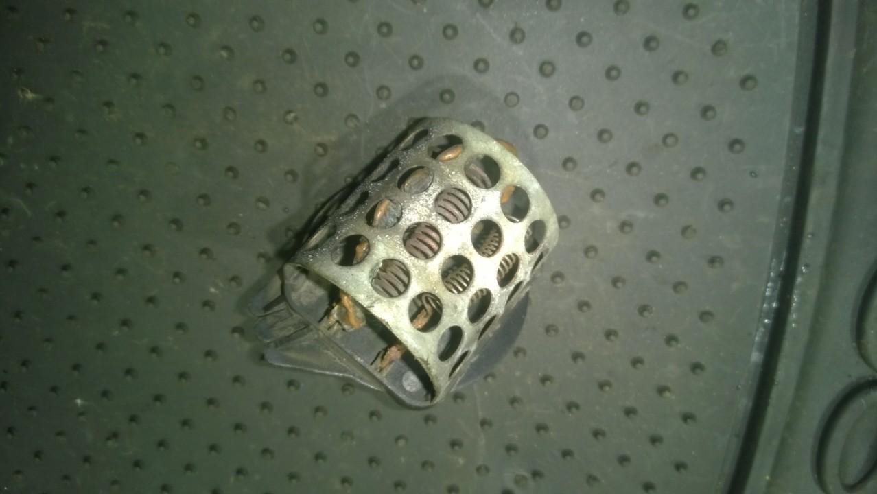 210605833F Peugeot 306 1994 Peciuko reostatas (ezys) (ventiliatoriaus rele)