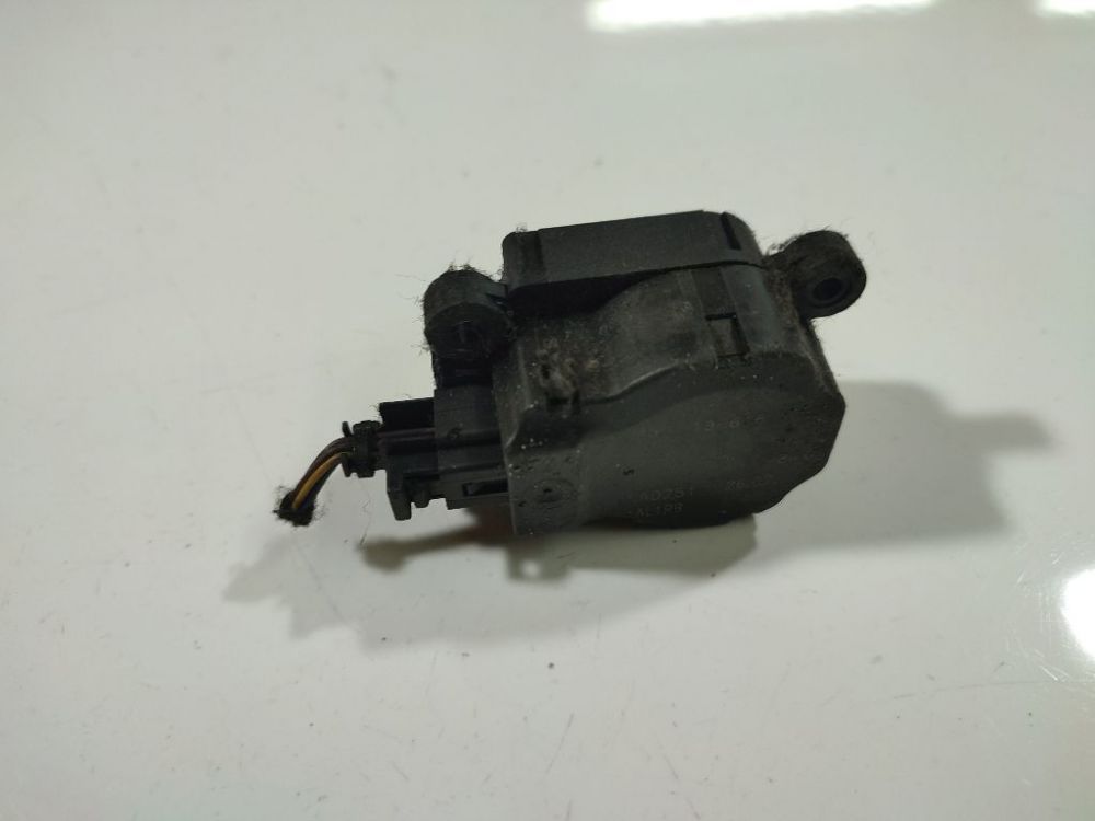 3M5H19E616AB Ford S-Max 2007 Heater Vent Flap Control Actuator Motor